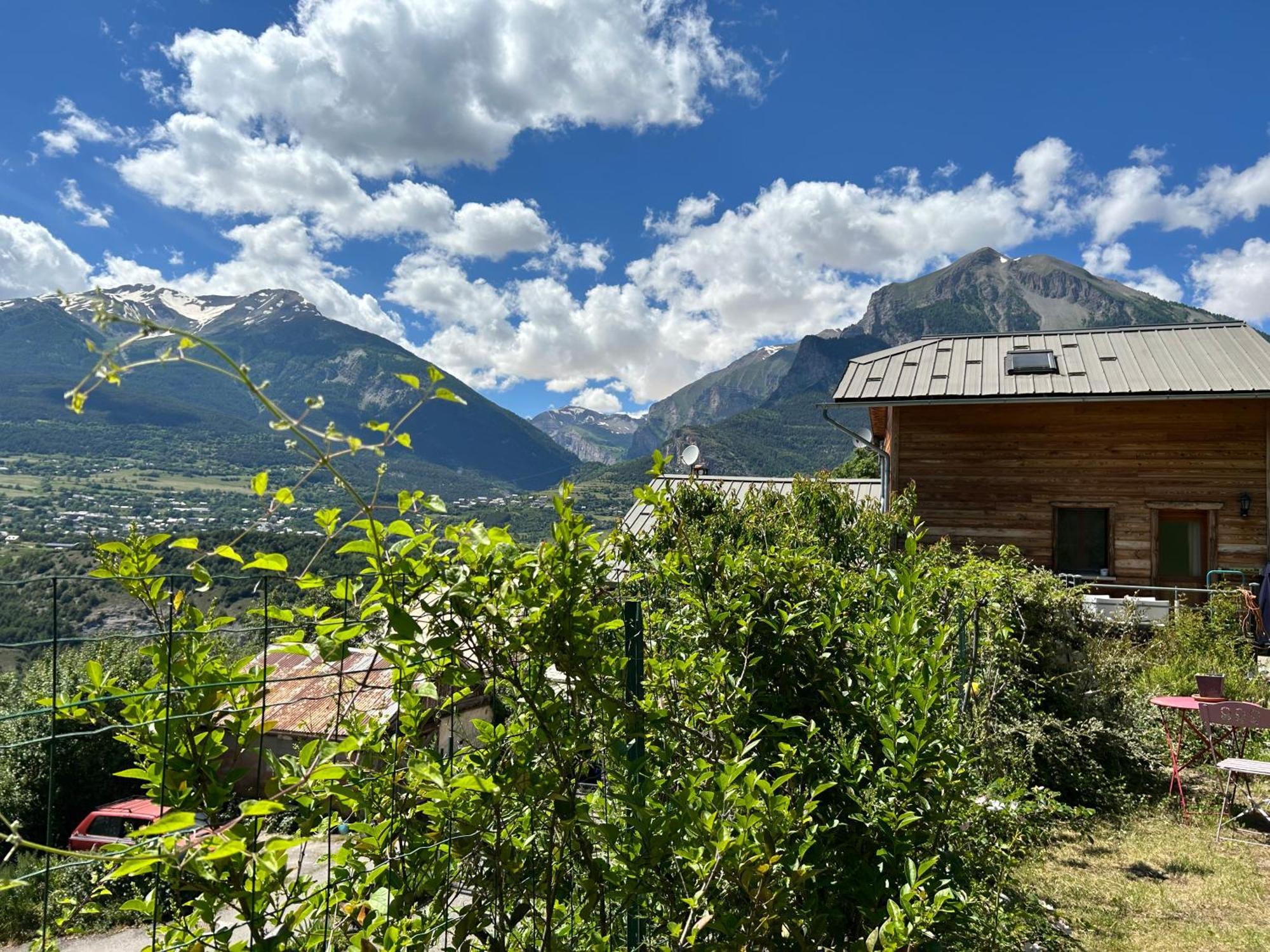Le Petit Soleil Apartment Siguret Екстериор снимка